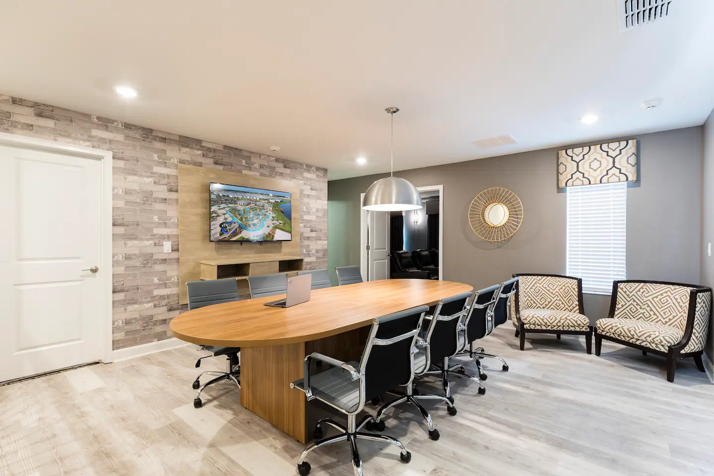 Use this spacious room for your meetings which includes a huge table and can accommodate 8 people.