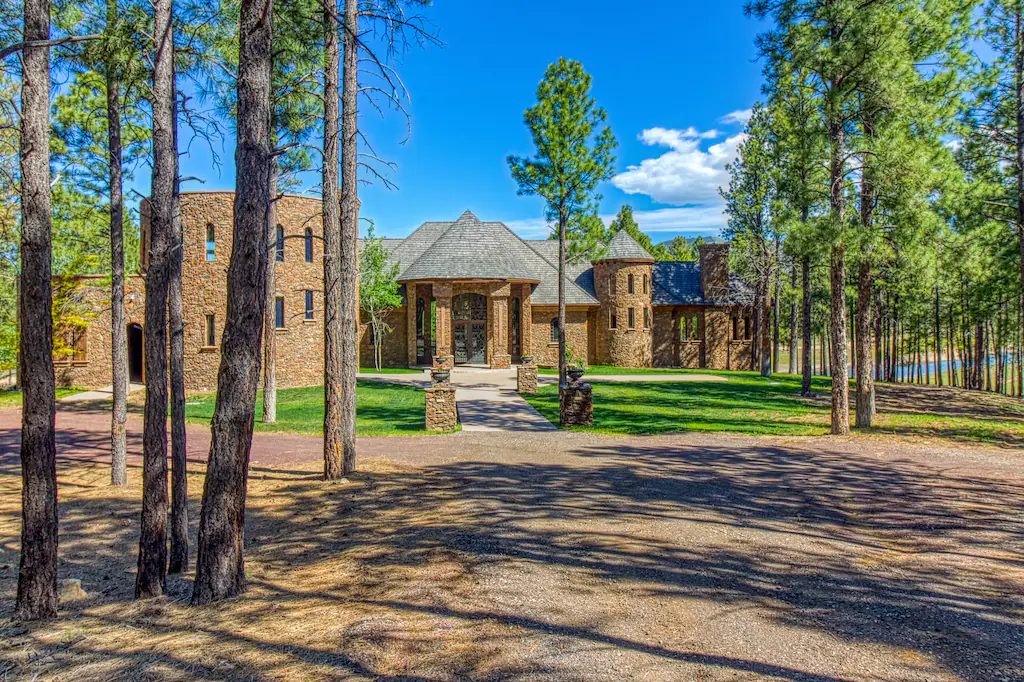 Airbnb Castle In Arizona