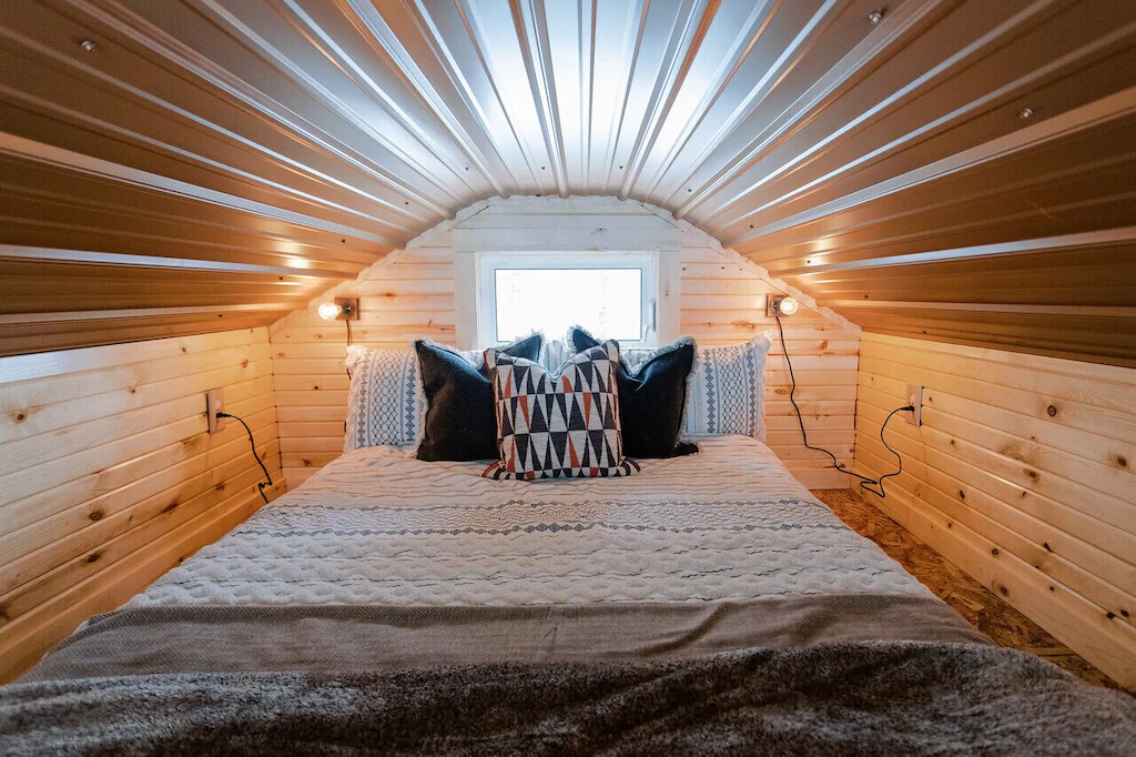 This bedroom has a queen-sized bed.