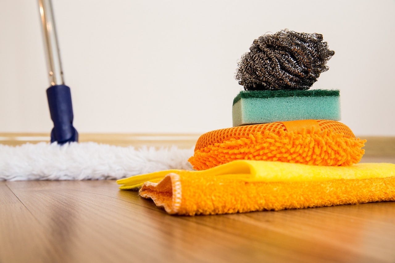 Airbnb CEO Vows to Tackle Runaway Cleaning Fees