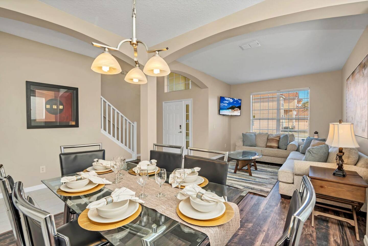 Just beside the front room is the dining area