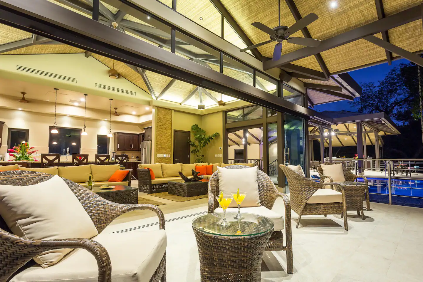 Relax on the balcony in the living room.