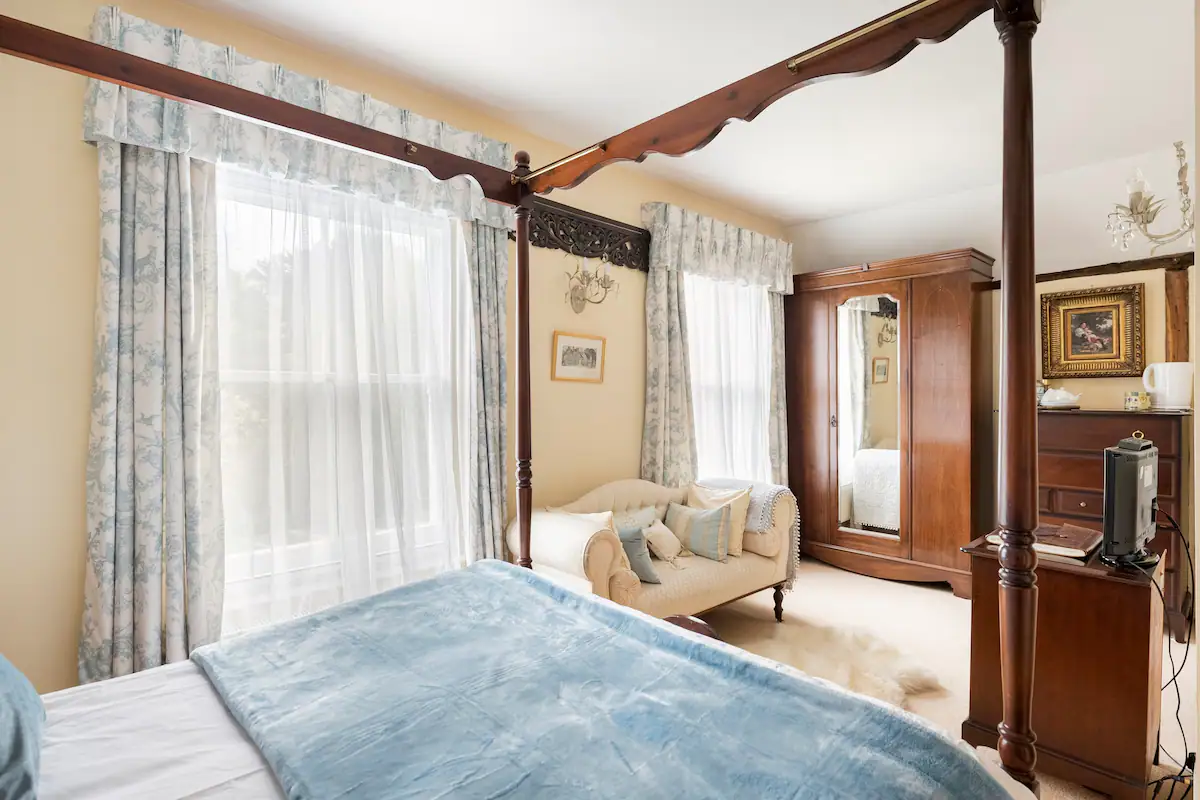 The comfy, Lady Elizabeth bedroom with four poster.
