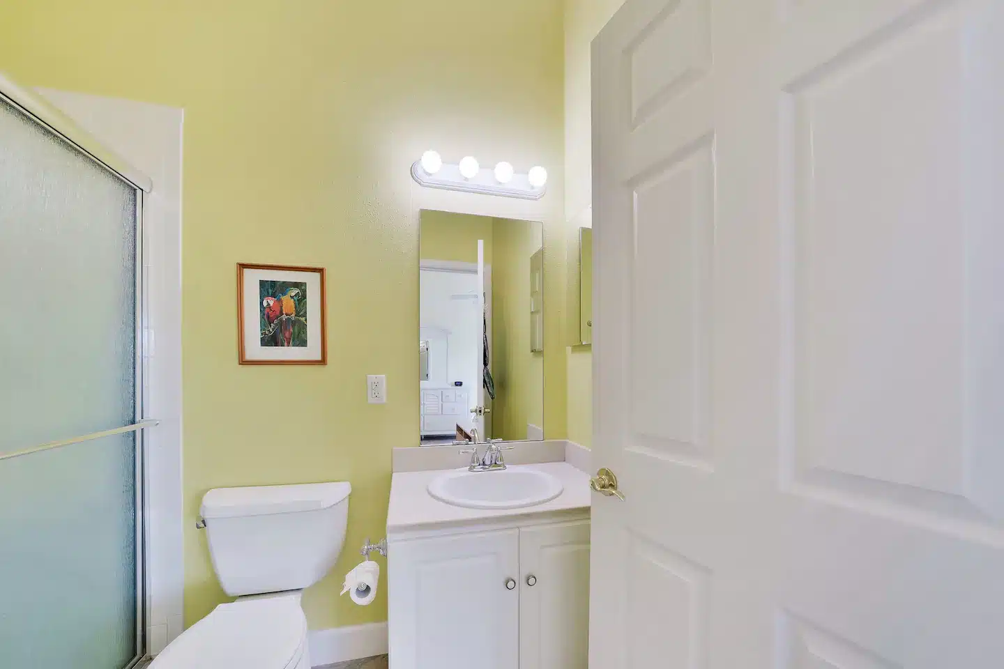 Primary En-Suite Bathroom