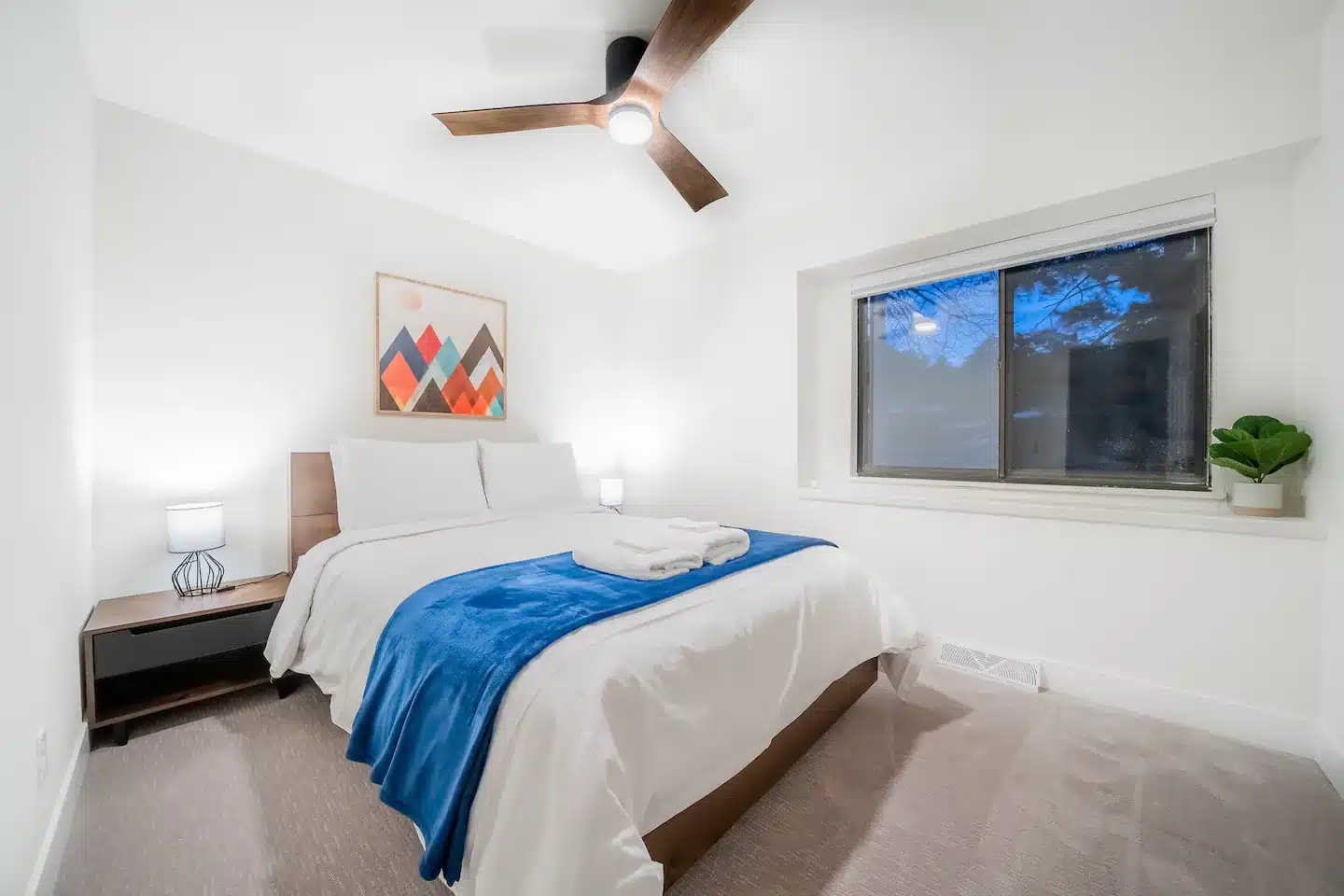 A king master with an en-suite bathroom and new, comfy mattress.