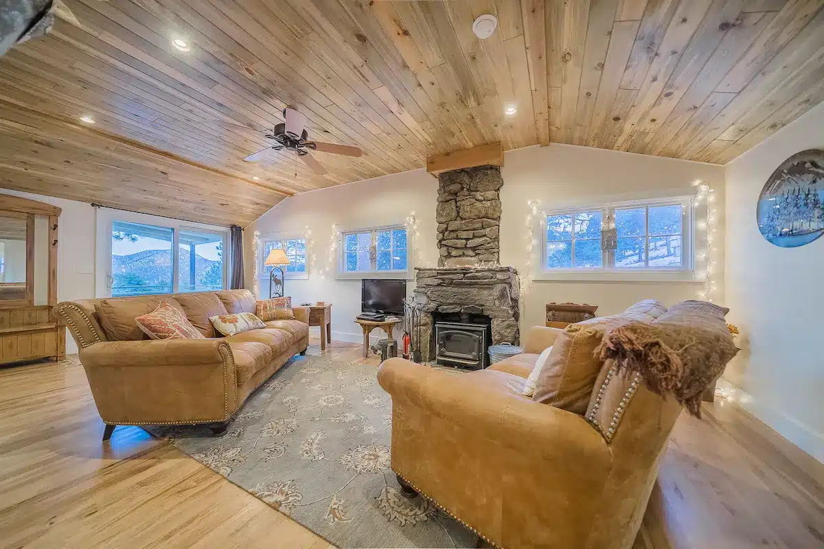 Our livingroom with its couches and fireplace and smart TV is the perfect place to spend cozy and snowy winter evenings with the snow falling outside.