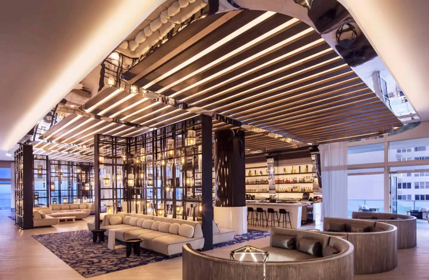Have a drink with ocean views from the spectacular bar!