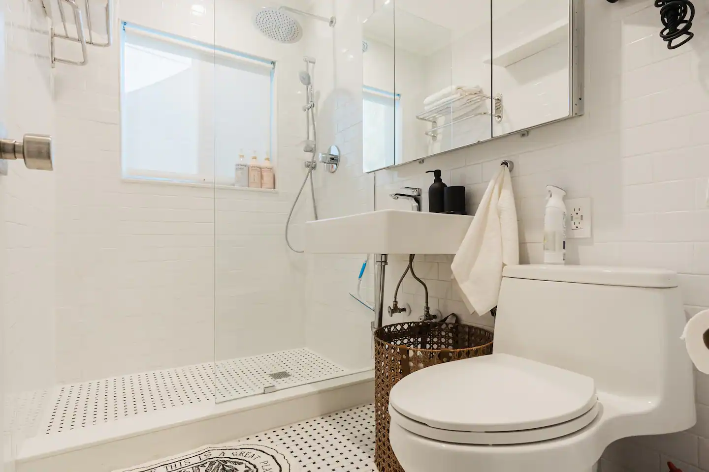 The bathroom is stocked with fresh towels and essential toiletries, so you don't have to worry about bringing your own.