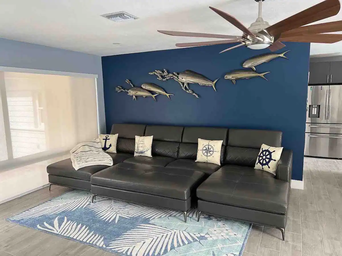 All throughout the room, you can feel the relaxation.